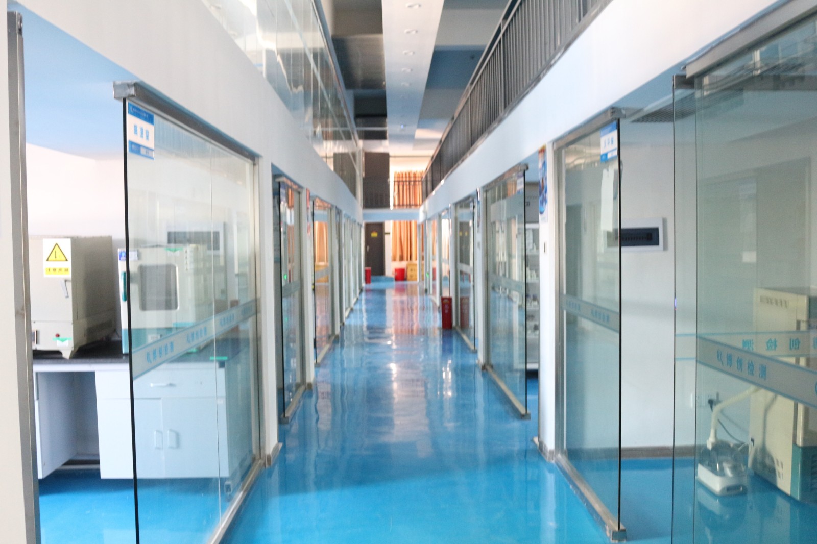 1638944181141002.jpg 博創(chuàng)實(shí)驗(yàn)室環(huán)境1.JPG